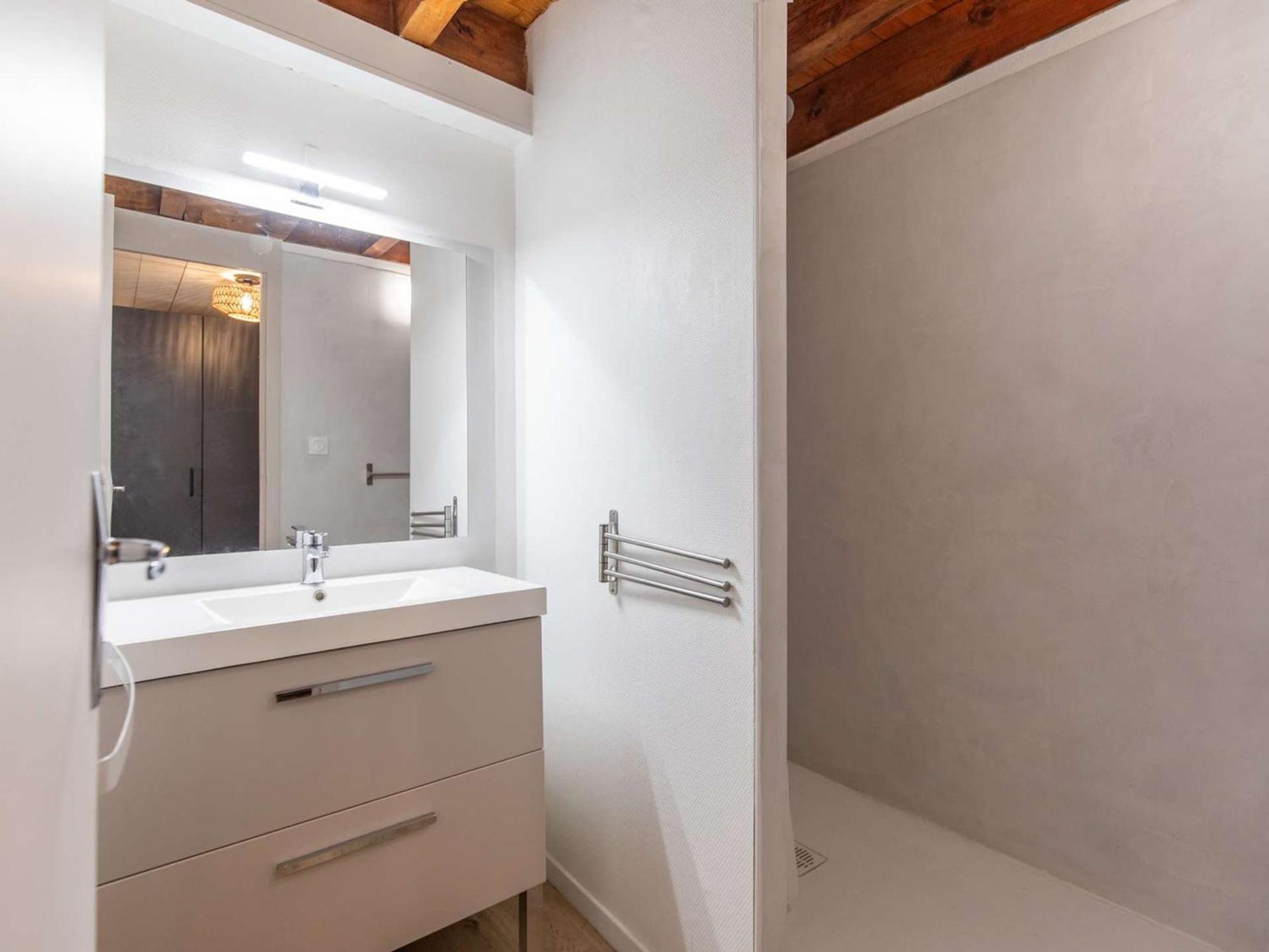T2 Renove Avec Terrasse, Parking Prive, Local Velos A Cauterets - Fr-1-401-290 Exterior photo